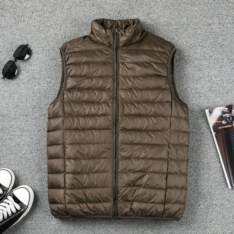 Fashion Men Down Vest Coats Winter Casual Sleeveless Lightweight Down Duck Vest Coats Male 250805