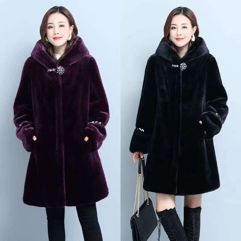 Middle aged faux fur hooded jacket for women, made of high-quality fur, temperament fur coat for women