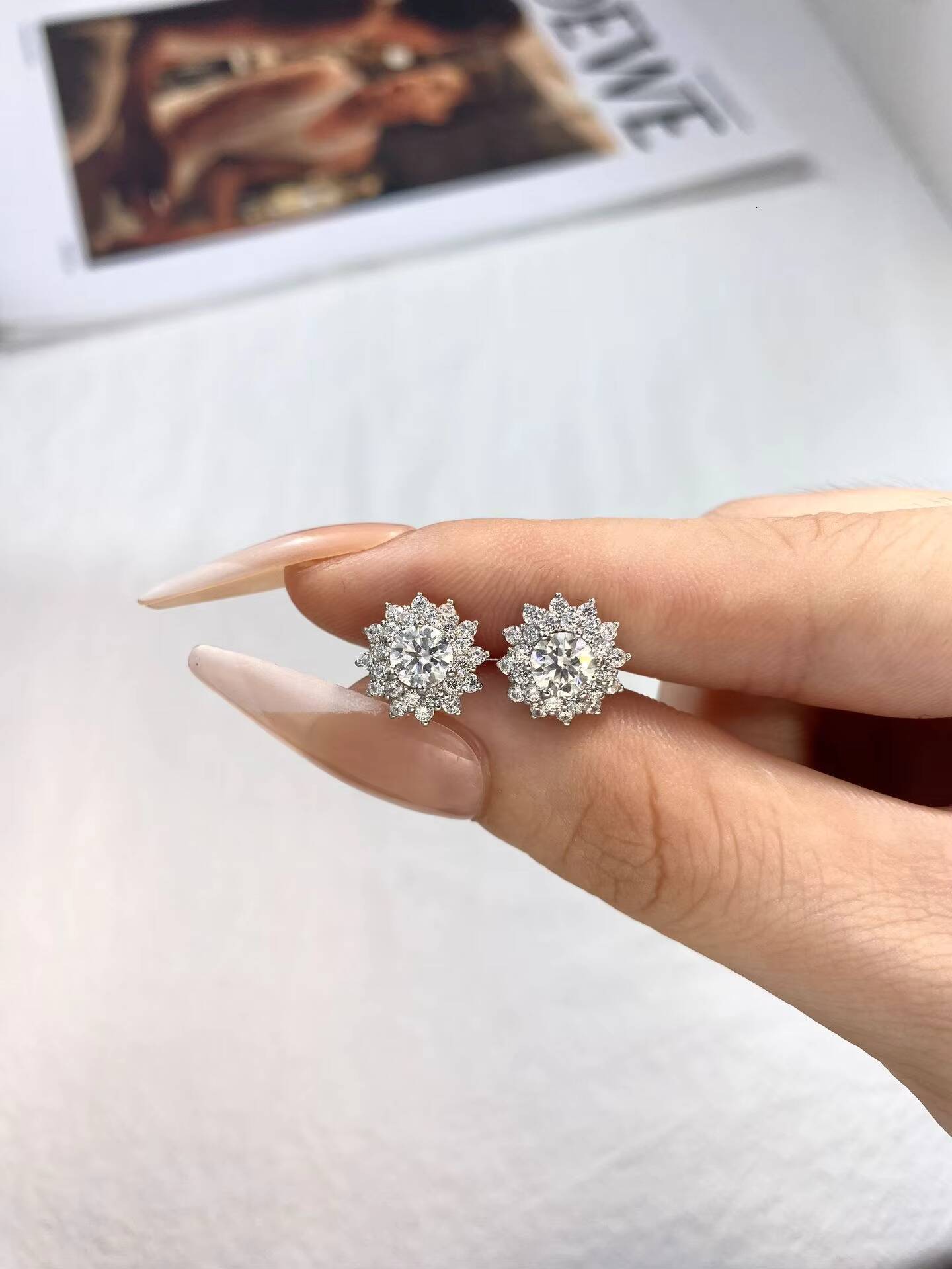 Wholesale Moissanite Jewelry Stud Earrings Classic Heart Vvs2 Moissanite GRA Certificate 925 Earrings Silver Jewelry for Women