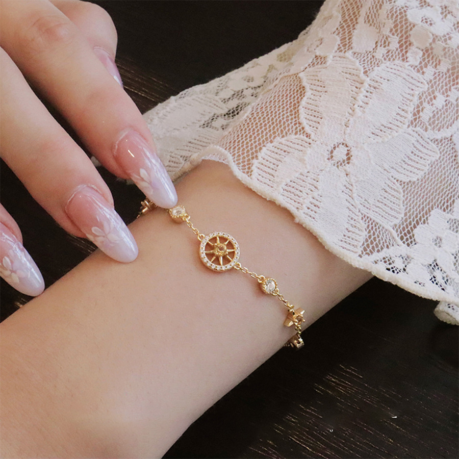 Super Sparkling Zircon Eight-Pointed Star Compass Pendant Niche Design Bracelet Light High-End Sense Jewelry for Women