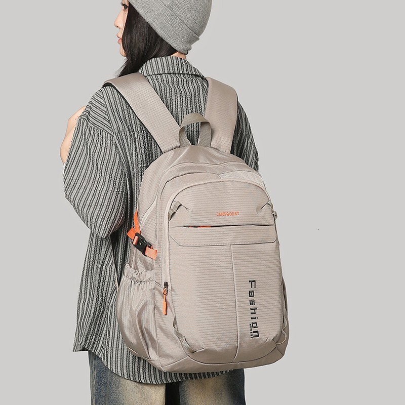 Fashion Backpack 2025 Designer's New Daily Commuting Leisure Travel Backpack Large Capacity Laptop Backpack