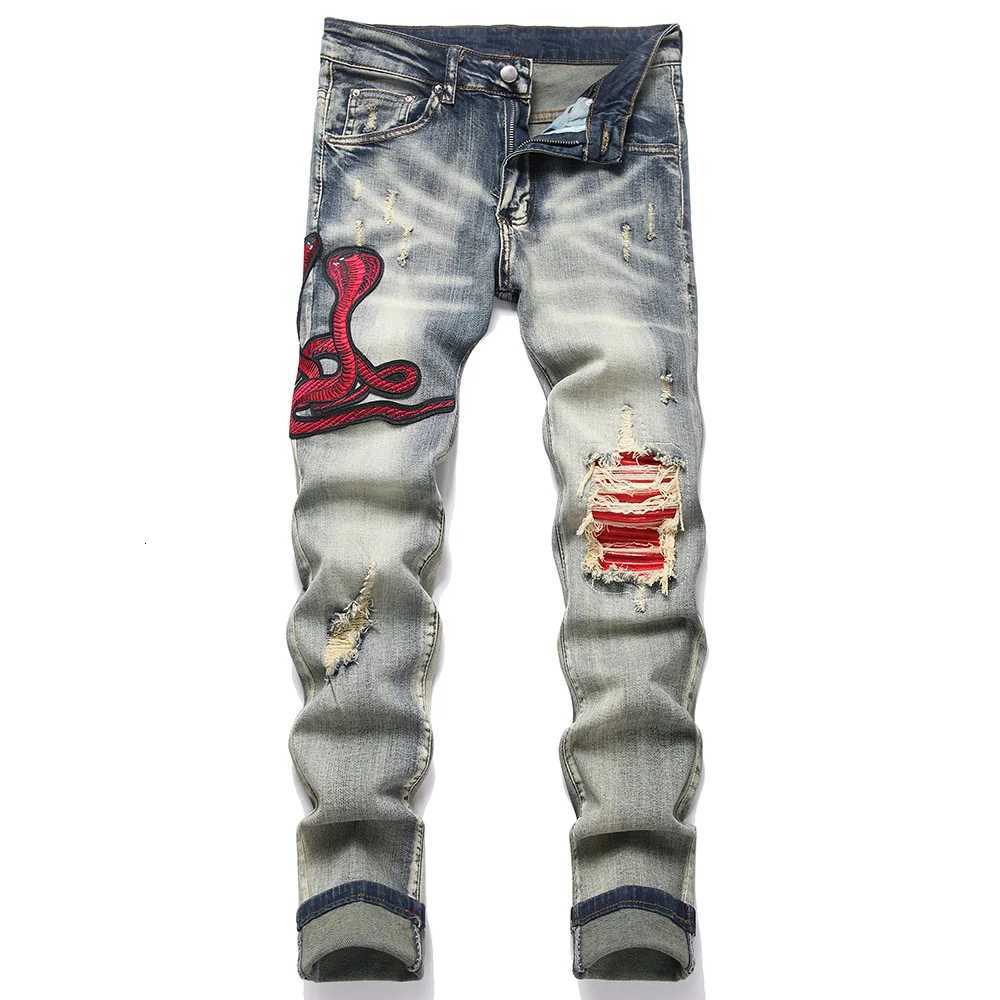 Mens Snake Embroidery Stretch Denim Jeans Streetwear Red Leather Patch Slim Tapered Pants with Holes And Rips Trousers X250812