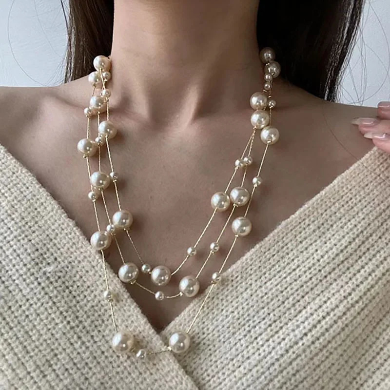 Long Pearl Necklace Multi-layer Sweater Chain Trendy Temperament Niche Clavicle Chain Delicate Gentle Women Jewelry 250807