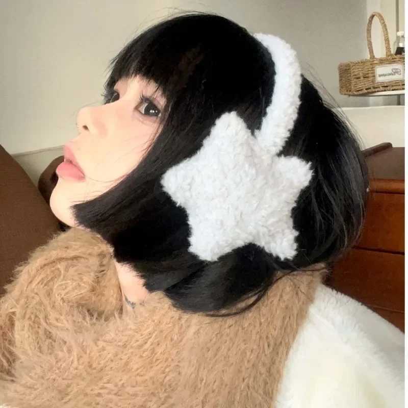 Winter Earmuffs Woman Ear Cover Y2K Star Plush Anti Cold Womens Warm Solid Color Plush Earrings Cycling Muffs Headphones Warmer XJ250812