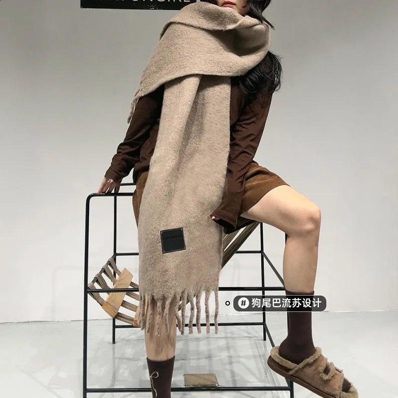 Autumn and Winter Ankela Red Wool Scarf for Women Solid Color Thickened Warm Scarf High Grade Simple and Versatile Shawl 250812