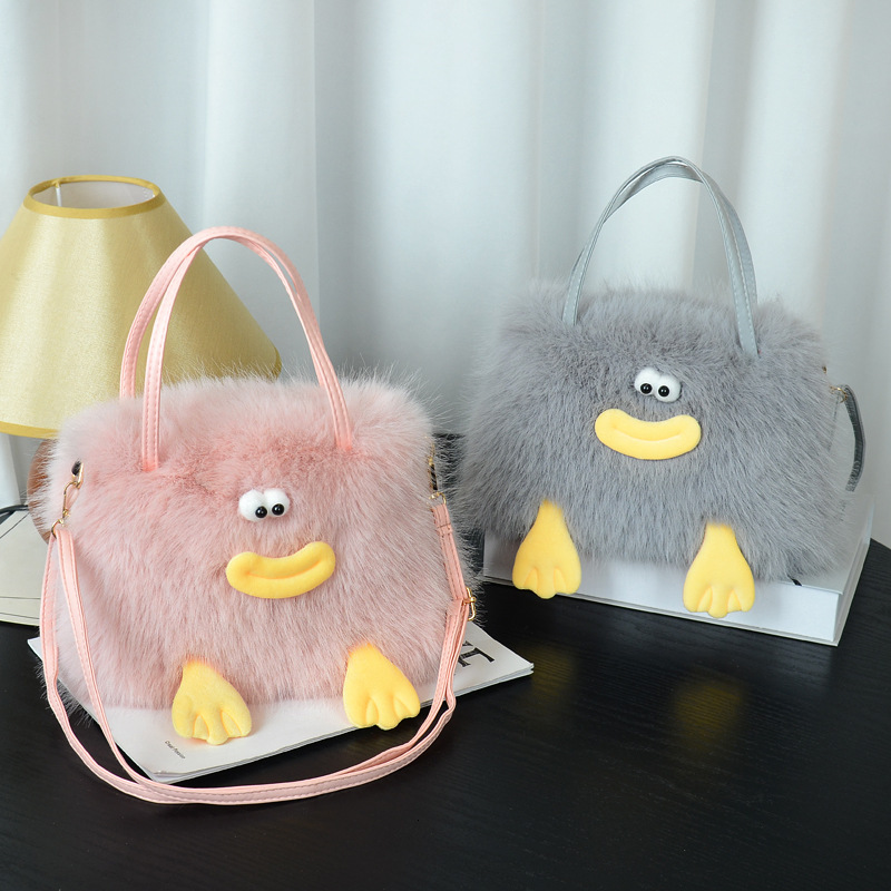 2025 Autumn bag New women s Women s Shoulder Bag New Personalized Popular Sausage Mouth Plush Bag Furry Shoulder Bag Autumn New Designer Bag Women s H