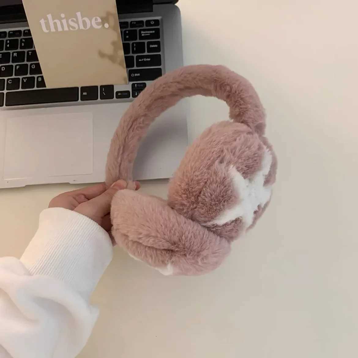 Star Fluffy Ear Muffs Women Outdoor Cold Proof Ear Cover Warm Winter Headphones Earplugs Cold Protection Winter Accessories XJ250812