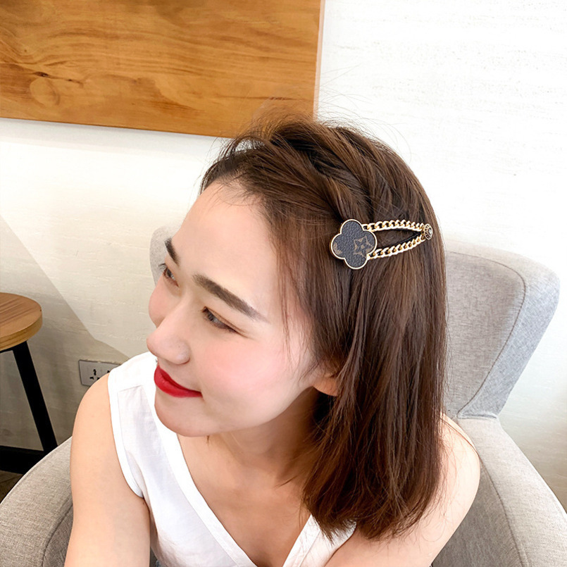Classic Mickey Heart Leather Print Metal Chain Elegant Side BB Clip Hair Accessory