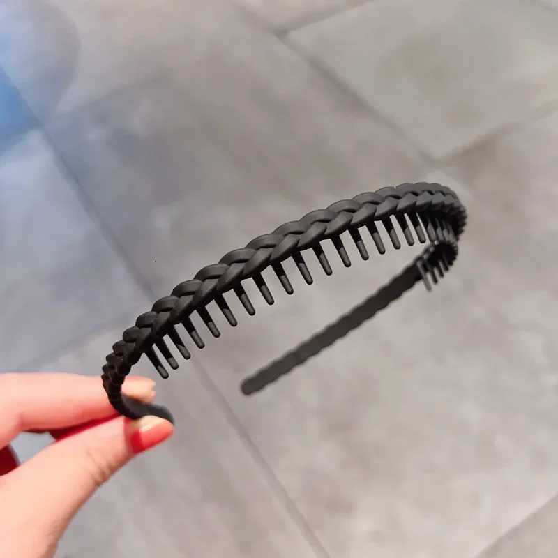 New Fashion Twist Resin Geometric Grid Anti-slip Wave Hair Band for Women Girls Hair Accessories X250812