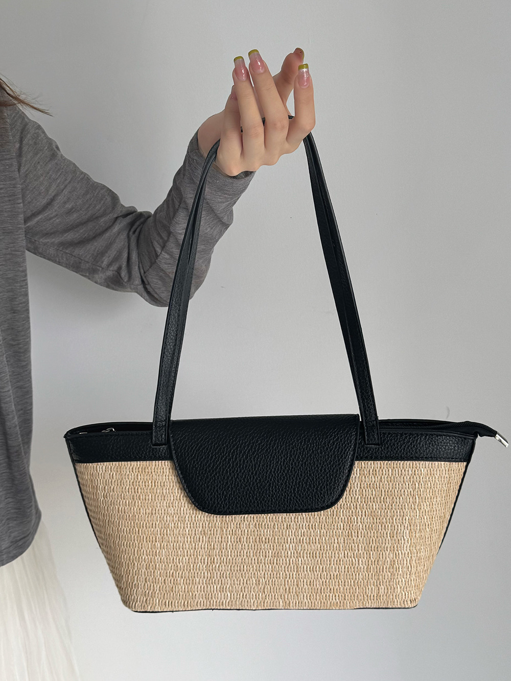 French Niche Casual Color Block Straw Basket for Women Handheld and Shoulder Tote Bag Bucket Woven ddmymarket