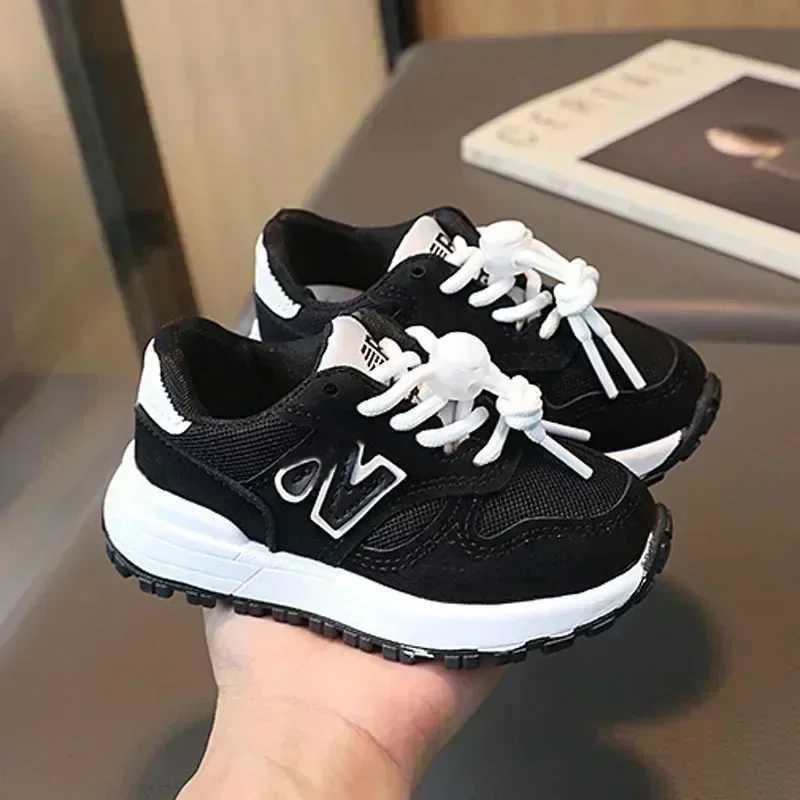 4-6 Years Old Boys and Girls Sneakers Spring and Autumn Childrens Sport Shoes Baby Kids Soft Bottom Outdoor Shoes Breathable Walking Shoes M250812