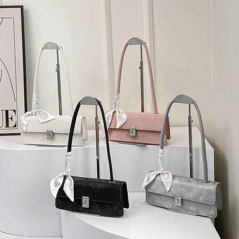 New French Niche Women's Sier Shoulder Pop Texture Underarm Baguette Bags Designer Handbag Women Bag high-quality