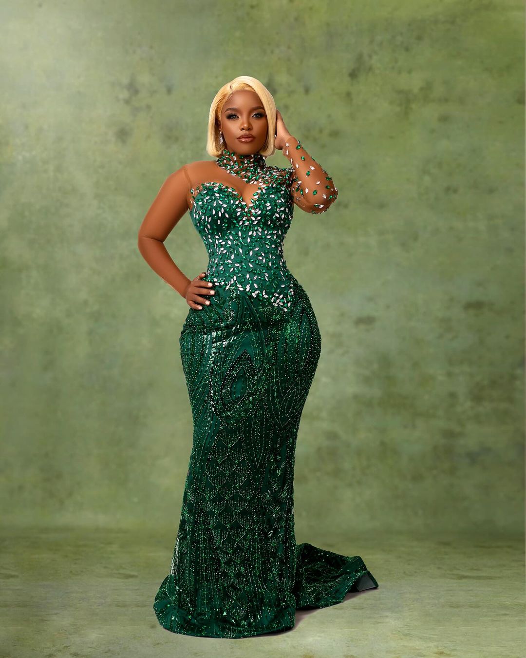 Mermaid Green Plus Size Prom Dress 2025 Evening Dresses For Special Occasions High Neck Beaded Pearls Illusion Long Sleeves Birthday Second Reception 