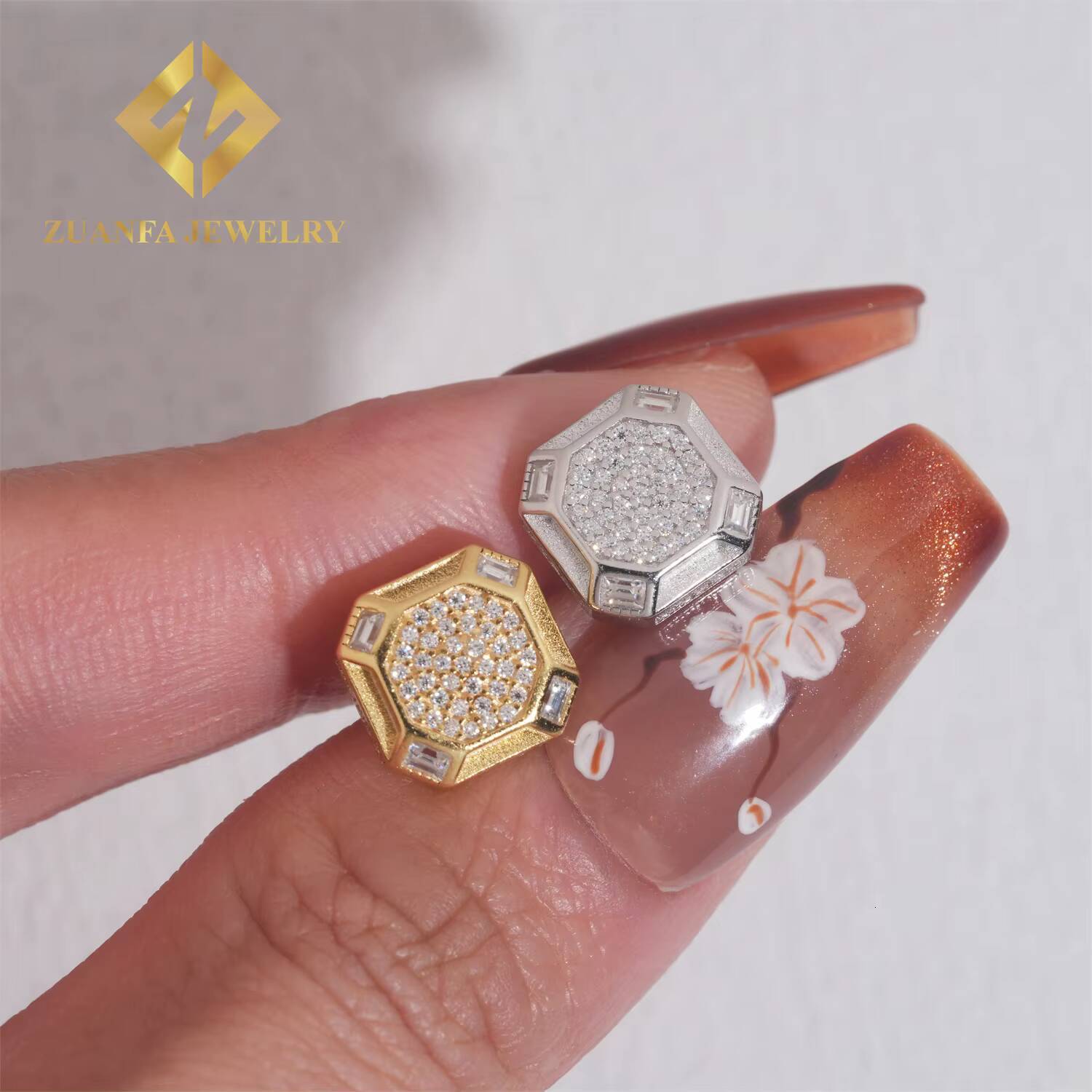 Hip Hop Fashion Stud Earring 925 Sterling Silver Jewelry VVS Moissanite Iced Out Screw Back Earrings