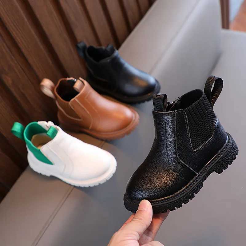 New Leather Boots Autumn Fashion Versatile Kid Shoes Anti-Slip Soft Sole Comfort Girls Shoes Simple Retro Classic Boy Shoes 2025 XJ250812