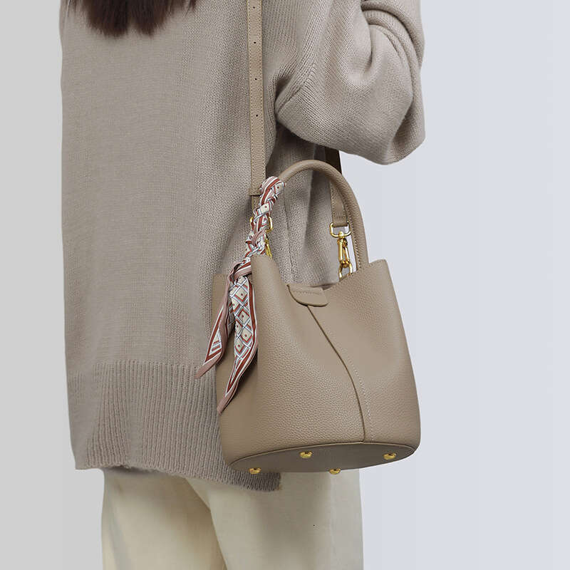 DHessentials 2025 Genuine Leather Bucket Bag - Premium Cowhide Shoulder Purse for Women, Stylish Crossbody Bag (18x19cm)