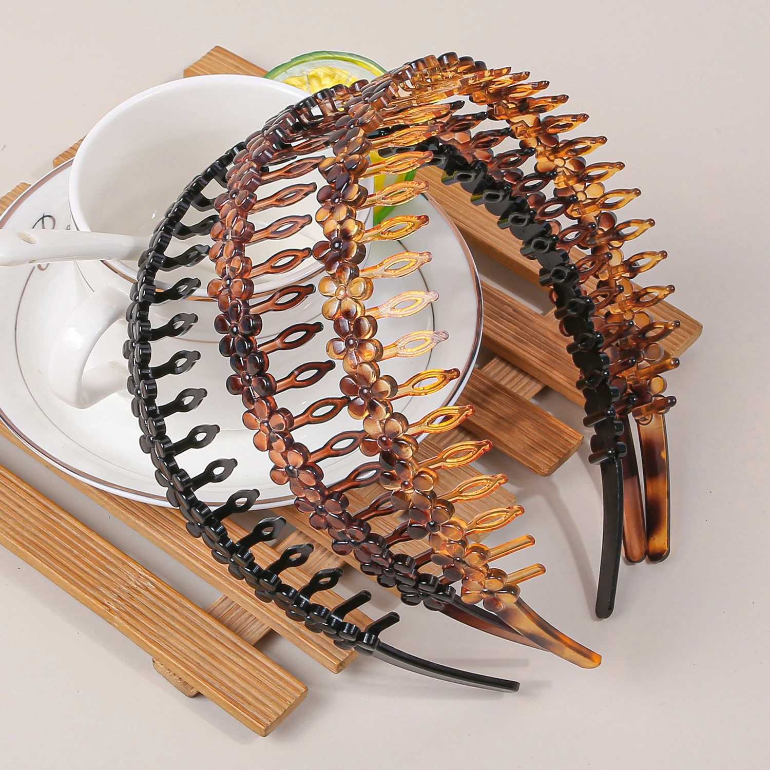 3/6pcs Flower Band for Girls Plastic Hairband Fem Hair Hoop Wear Teeth Hairband Band Wen Hair Accessory X250812