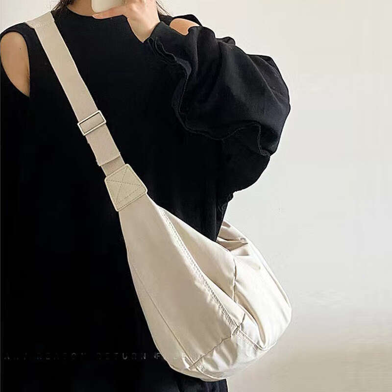 Spring Summer New Crossbody Large Dumpling Personality Down Cotton Trendy Women's Shoulder Bag B5
