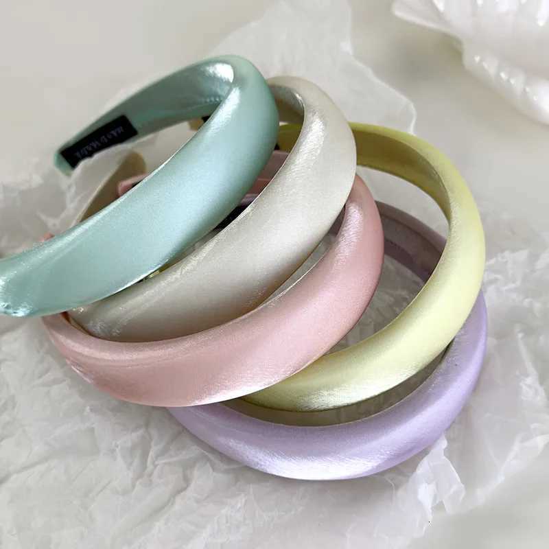 Spring/Summer Fashion Pearlescent Satin Band Texture Wide Hair Band Women Temperament Hair Hoop Female Hair Accessories New X250812