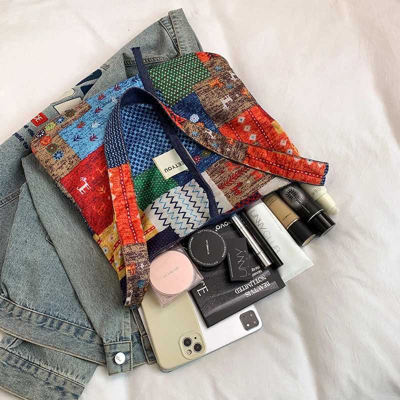 2025 Trendy Korean Tote Bag for Women in Laid-back Style Floral Print Bag College Style Large Capacity Single-shoulder Bag Z250812