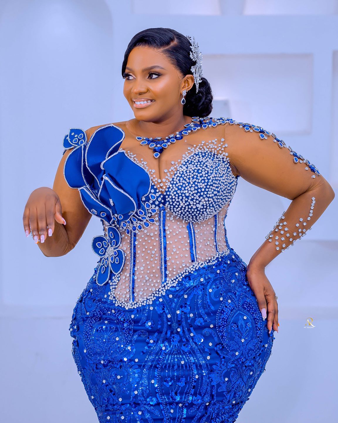 Mermaid Royal Blue Plus Size Prom Dress 2025 Evening Dresses For Special Occasions Sheer Neck Beaded Lace Flora Illusion Birthday Second Reception Gow