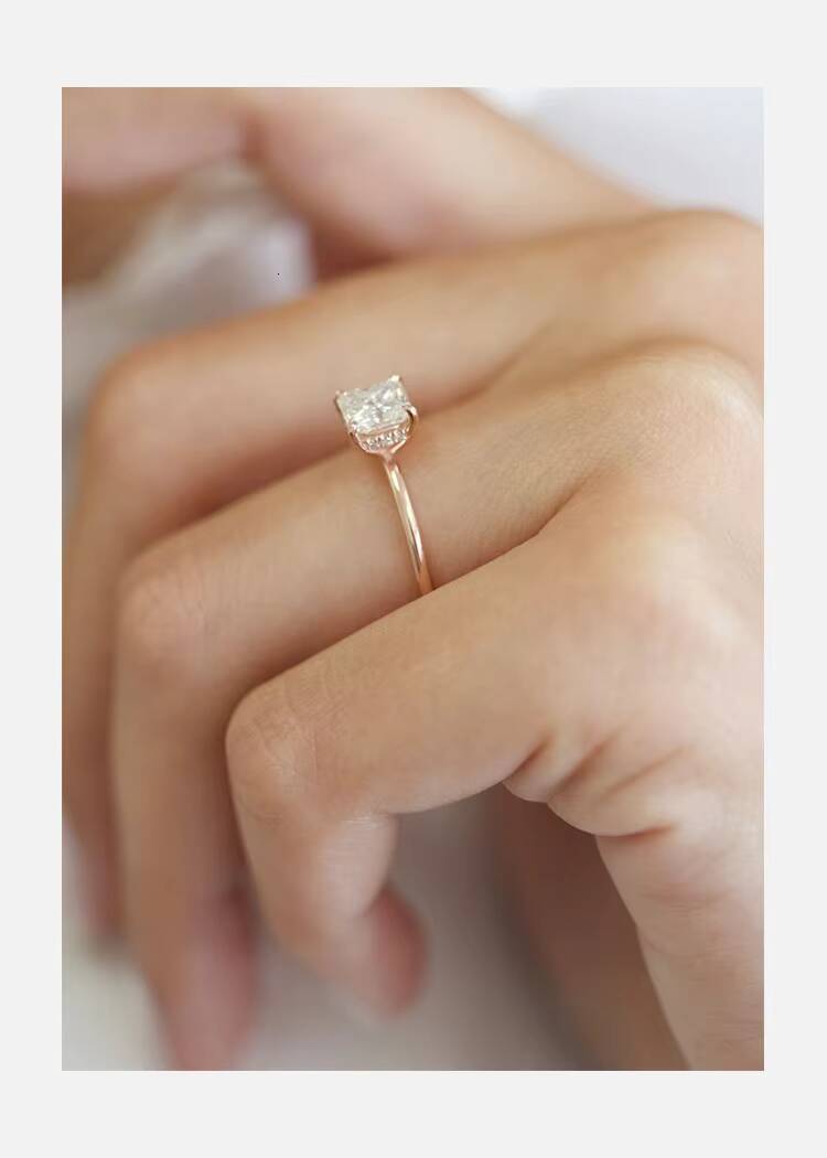 Wholesale Rate AU585 Rose Gold 2.0 ct Princess Cut Moissanite Classic Solitaire Setting Engagement Ring