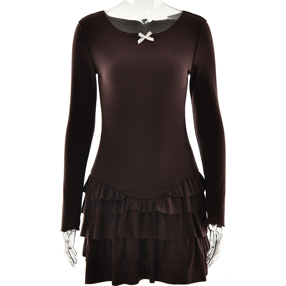 2025 summer new women's autumn and winter fashion trend pleated short skirt new spicy girl round neck slim fit dress new designer