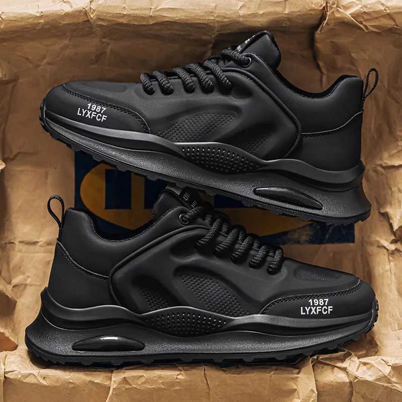 2025 Spring New Arrival Mens Shoes Low Cut Soft Soled Breathable Walking Shoes Trendy Casual Sports Shoes Male Trainers Z250812