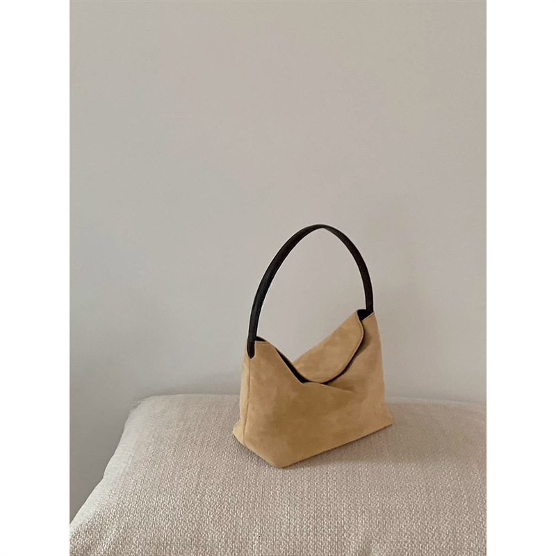 2025 Autumn New Shoulder Bag Autumn Handbag Popular New Trend Niche Retro Suede Crossbody Bag bag Autumn New Designer Bag