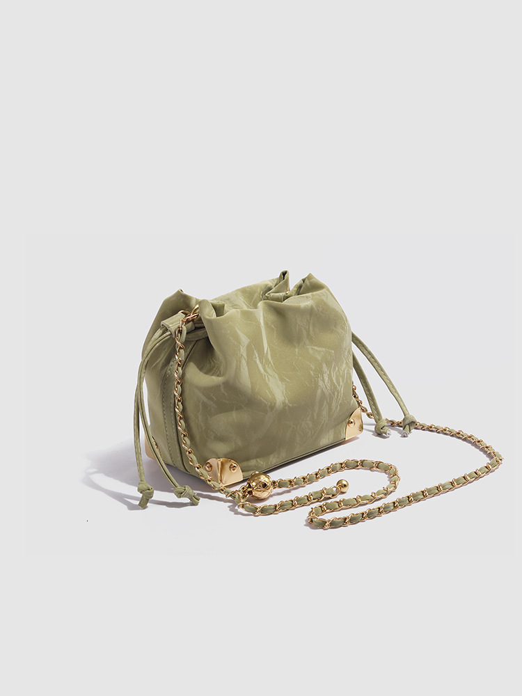 2025 Autumn New Shoulder Bag Niche Chain Bucket Bag Women s New bag Drawstring Commuting Bag Women s Crossbody Bag women s Autumn New Designer Bag