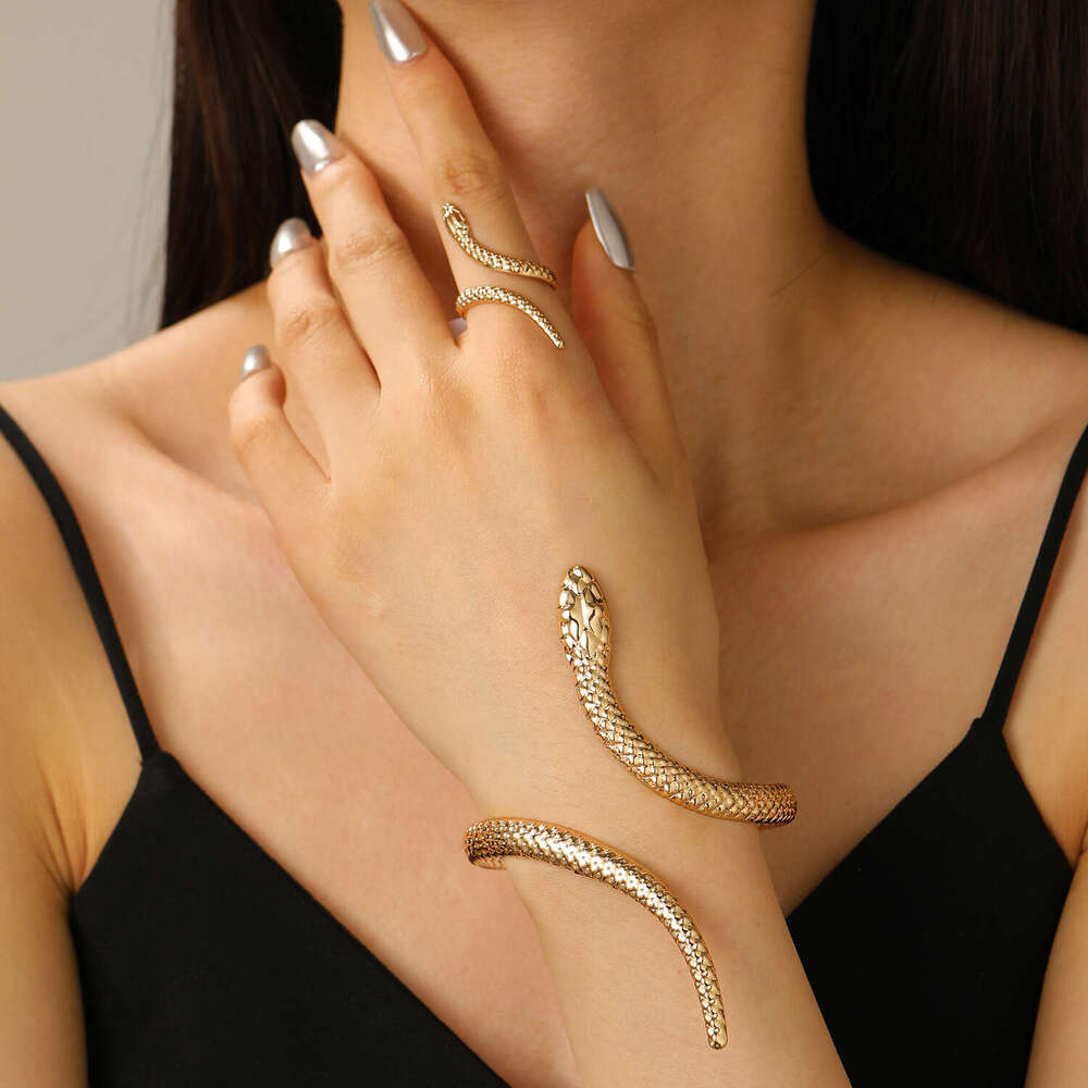 Fashion Exaggerated High-End Bracelet for Women Gold Yellow Snake-Shaped Adjustable Bangle Ring Set