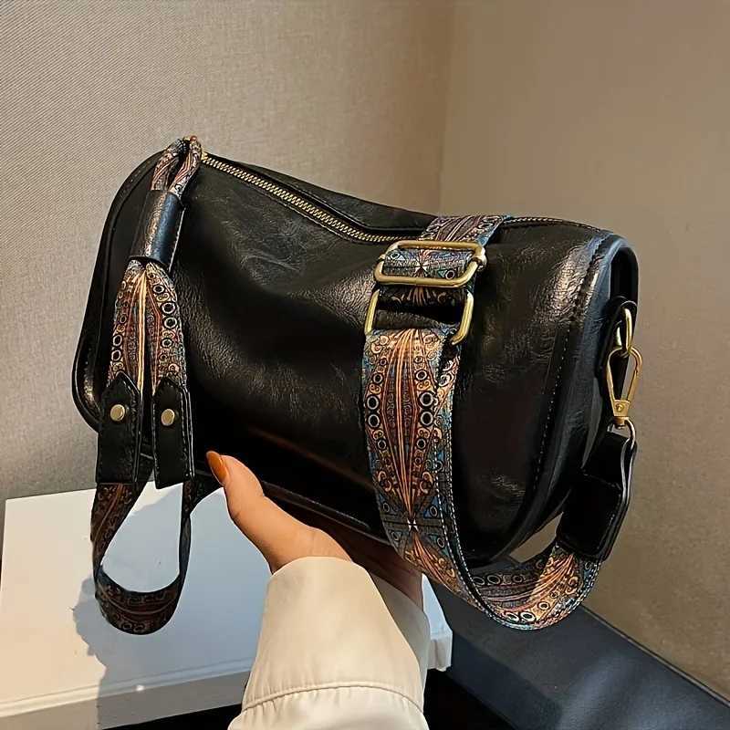 Graphic Pattern Zipper Crossbody Bag Stylish Leather Shoulder Bag with Wide Strap Large Capacity Daily Purse Designer Hobos Bag Z250812
