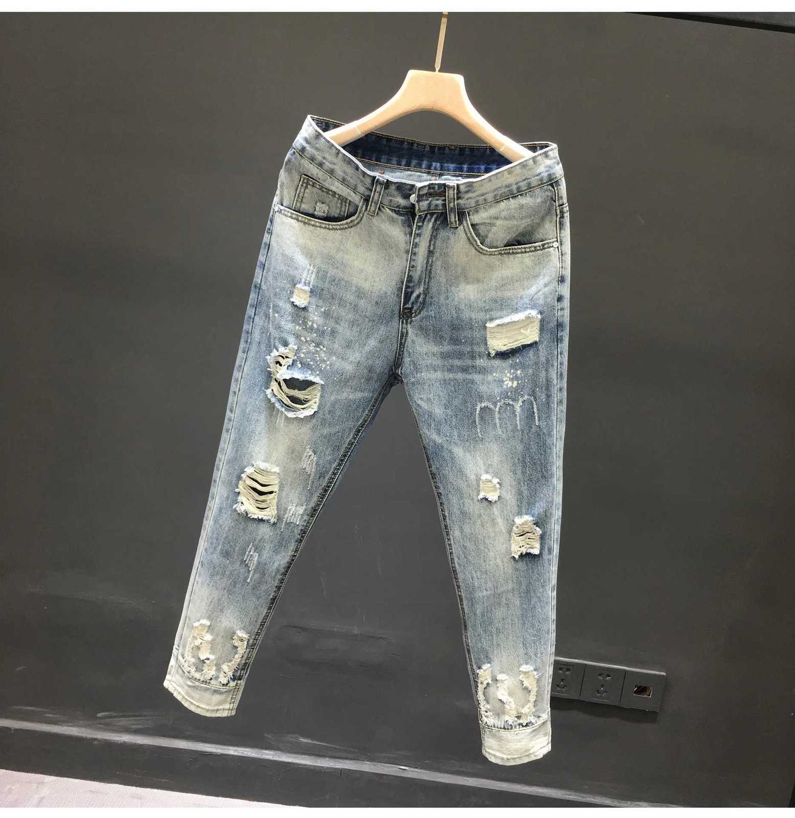 Harajuku Style Summer and Trendy Luxury Jeans for Men with Holes Small Feet Mens Casual Jeans with Holes Beggar Vintage Pants X250812