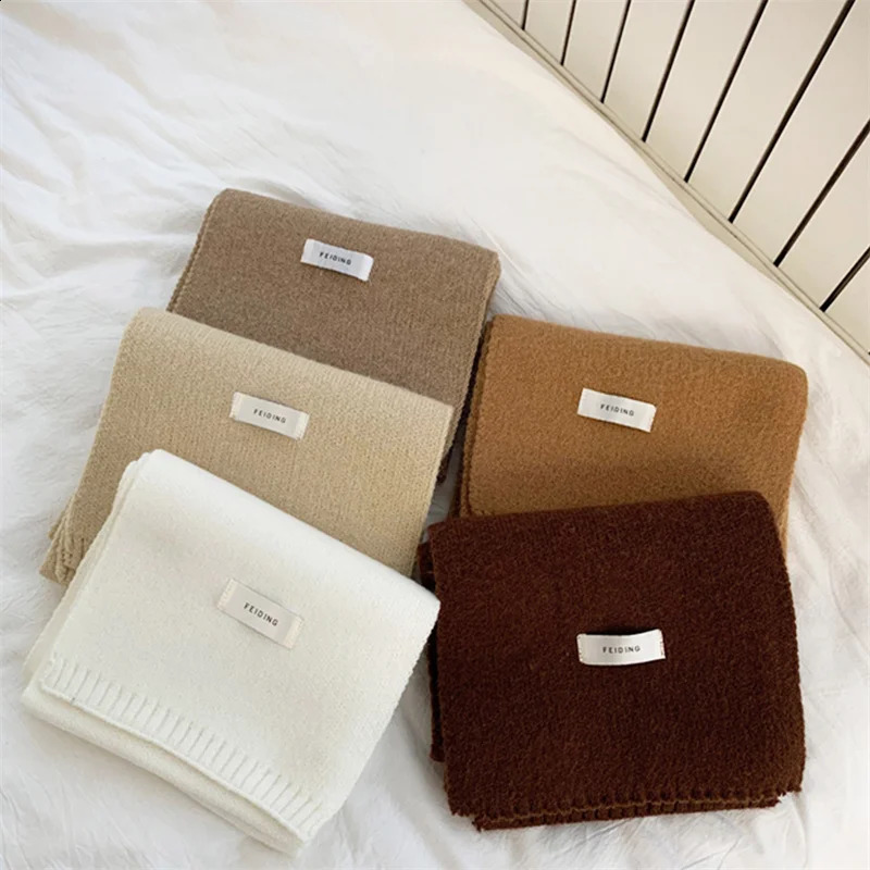 2025 Knitted Red Scarf Women Winter Simple Classic Solid Color Wraps Men Couple Scarf Soft Warm Thermal Wool Muffler 250812