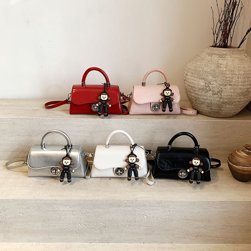 Minimalist Handbag for Women New Trendy Fashion Korean Small Square Classic Versatile Shoulder Crossbody Bag