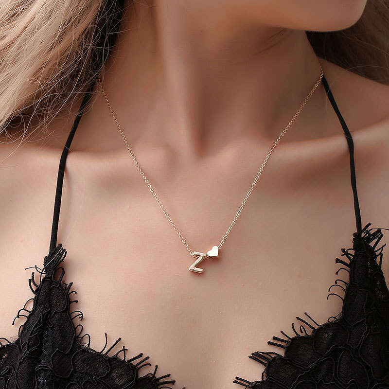 Fashion Heart 26 Alphabet Pendant Necklace Creative Versatile Heart-Shaped Short Clavicle Chain