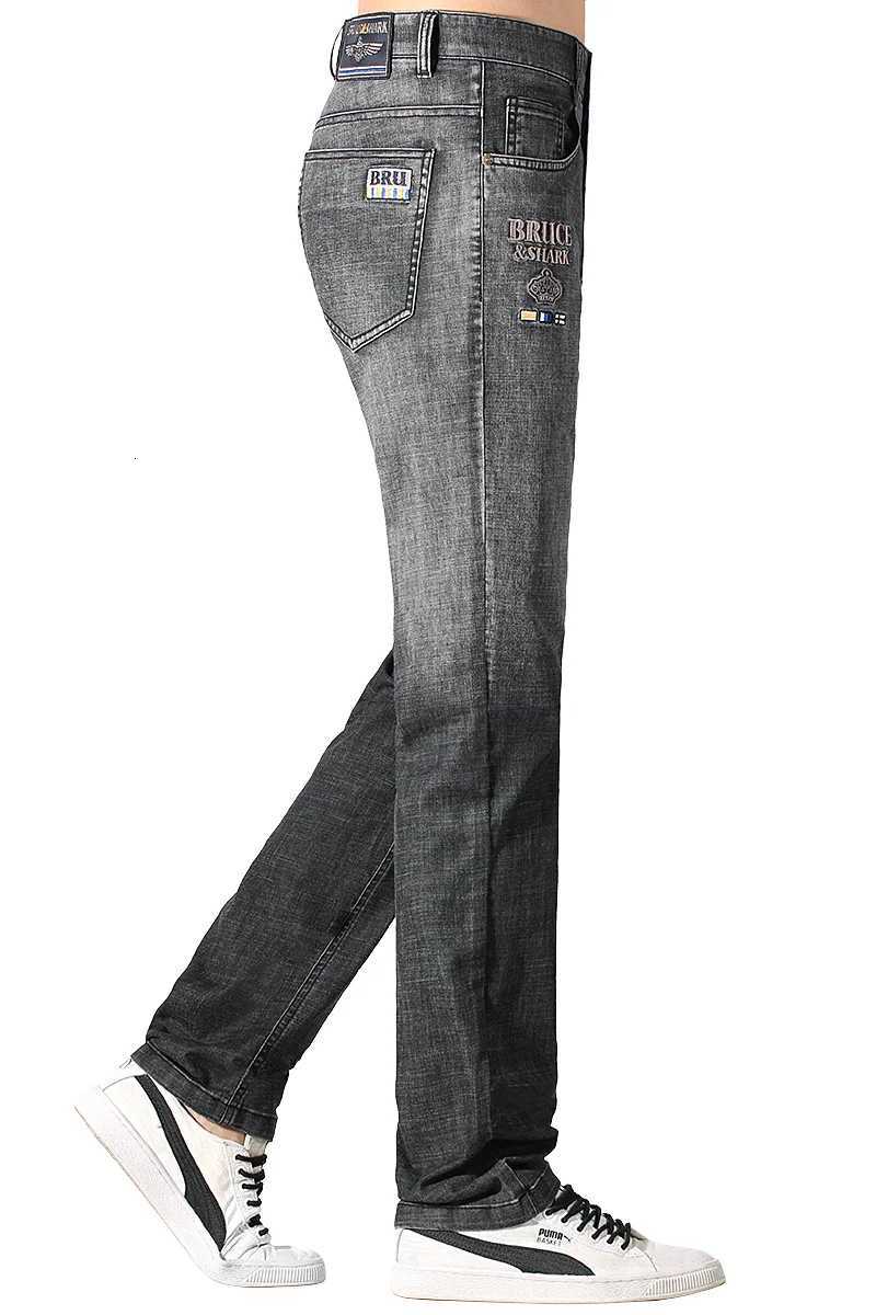 New Summer Gray Jeans for Men Stretch Loose Mid Waist Mens Jeans Bruce Straight Leg 2024 Fashion Men Denim Pants X250812