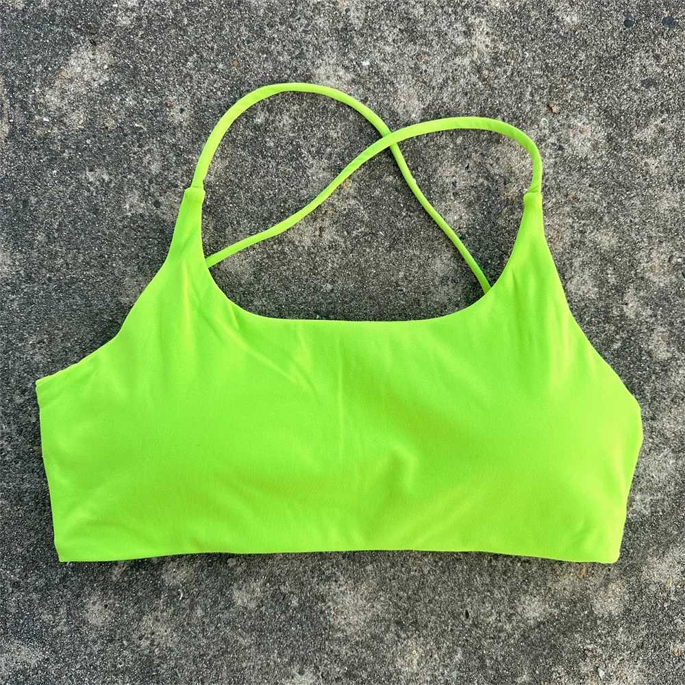 Solid Color Women Cross Back Spaghetti Strap Fitness Sports Bra Soft High Strength Tight Top Gym Underwear With Chest Pad Z250812