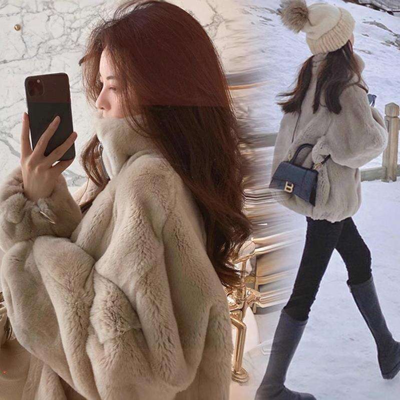 Imitation Otter Rabbit Fur Grass Coat Women's 2025 Winter New Style Fragrant Stand Collar Plush Loose Hooded Coat Trendy