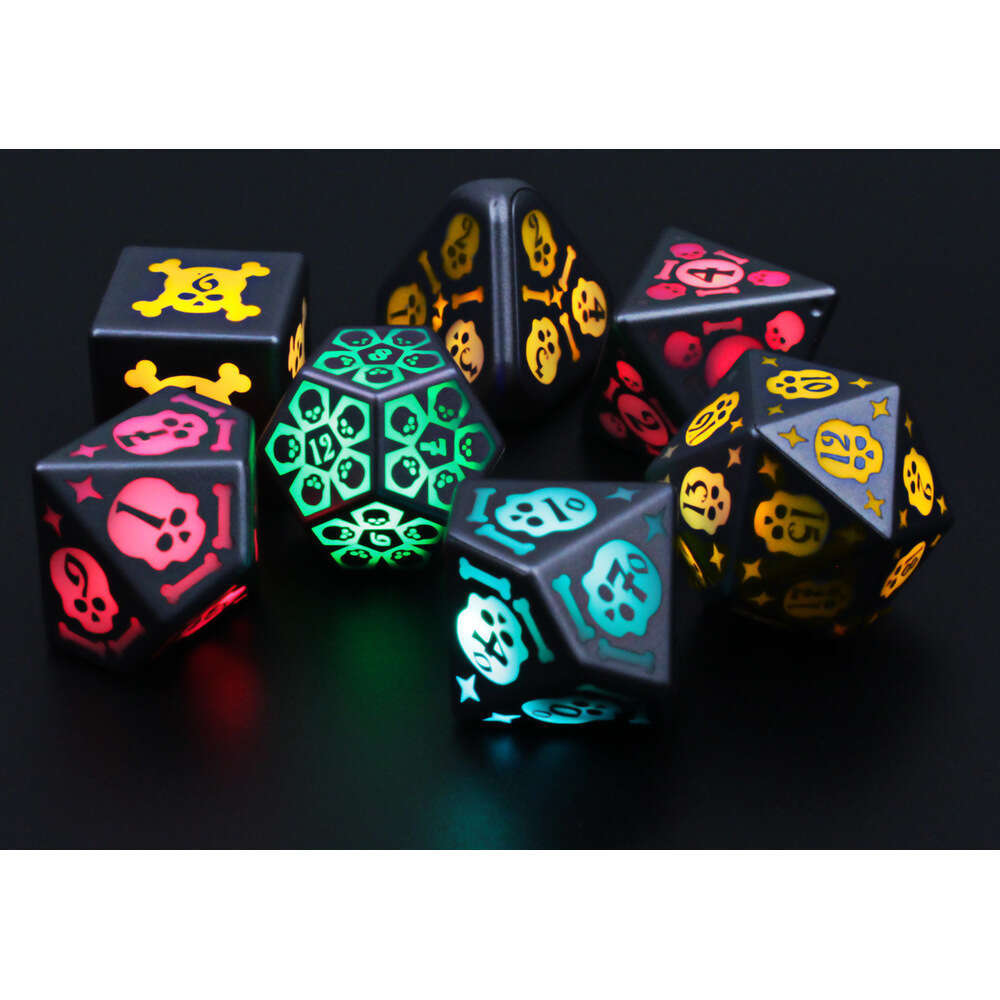 LED Luminous Dungeons and Dragons DND Skull Pattern Wireless Charging 7-Color Flashing Dice
