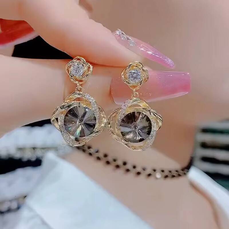 Wholesale Hot Sale Luxury Fashion Jewelry Gold Plated Crystal Diamond Drop Pendant All-match Silver Needle Women Earrings