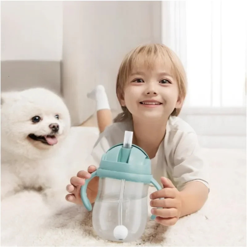 300ML Childrens Drinking Water Bottle with Straw Baby Portable Bottle with Handle Outdoor Training Cup Mother Baby Products 250811