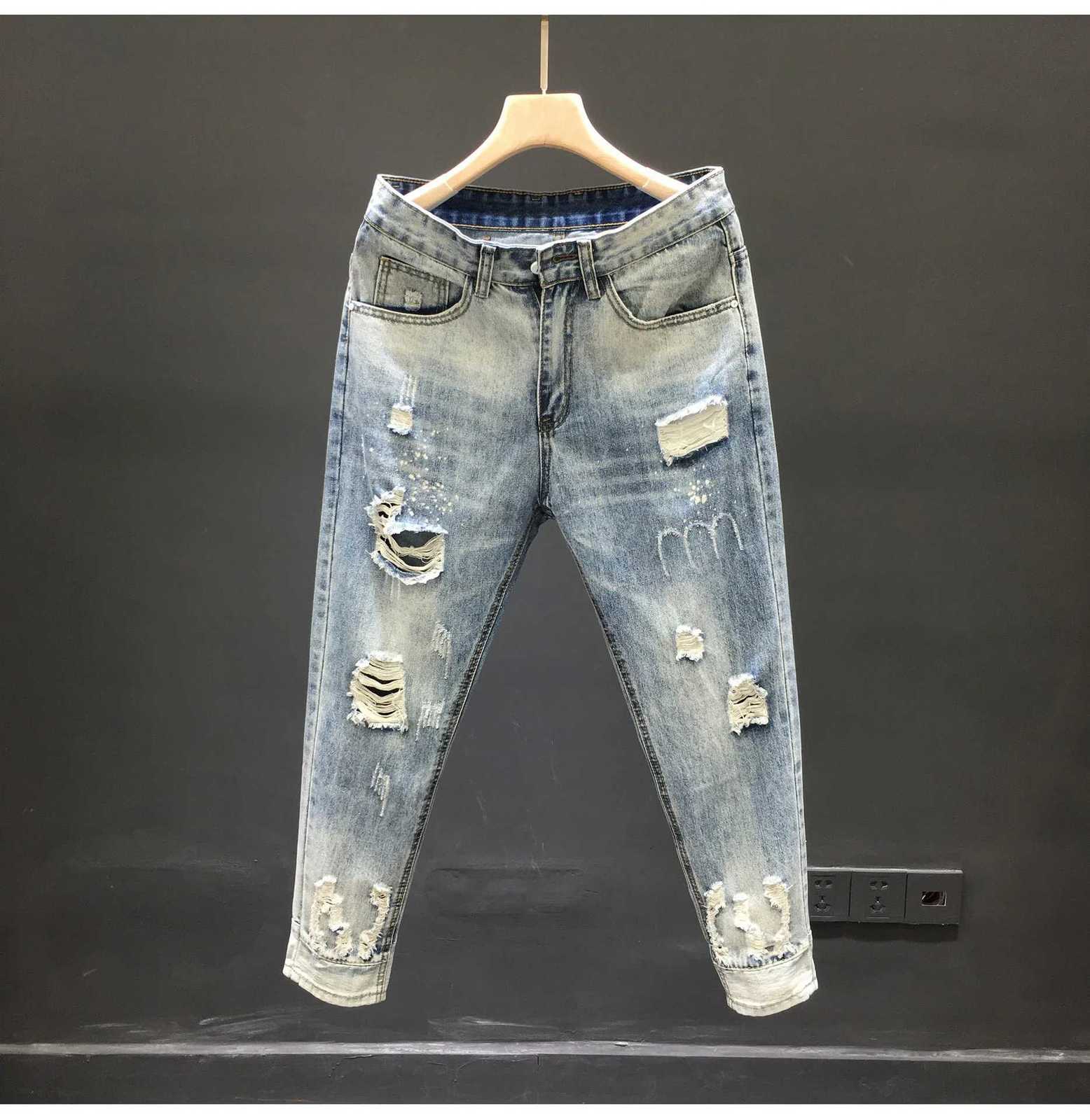 Harajuku Style Summer and Trendy Luxury Jeans for Men with Holes Small Feet Mens Casual Jeans with Holes Beggar Vintage Pants X250812