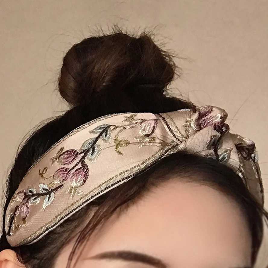 New Flower Embroidery Knotted Band Ethnic Wide-brimmed Hair Hoop Leaf Flower Pattern Hair Accessories X250812