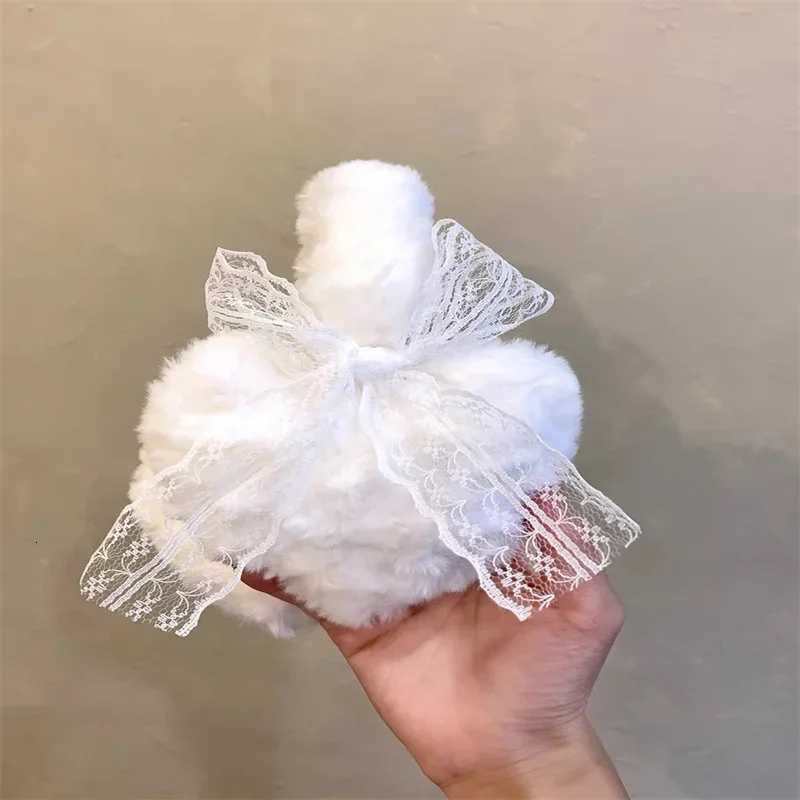 Winter New Japanese Sweet Girl Cute Earmuffs Lace Bow Plush Winter Warm Headwear Women Earplugs Cold Protection Love Ear Muffs XJ250812