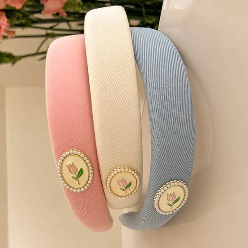 Simple White Blue Wens Versatile Hairband High Top Wide Edge Sponge Hair Clip Korean Style New Wens Hair Accessories X250812