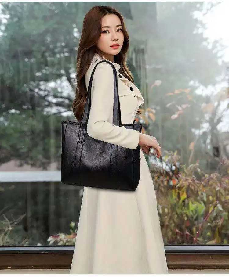 Vintage Large Capacity Tote Bag Vegan Shoulder Bag Womens Casual Handbag For Commute Crossbody Bags For Women Sac A Main XJ250813