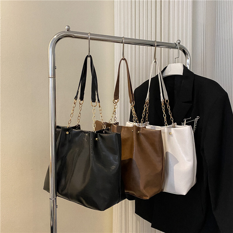 Soft Texture Women s New Fashion Casual Chain Shoulder Large Capacity Commuter Tote Bag Trendy ddmymarket