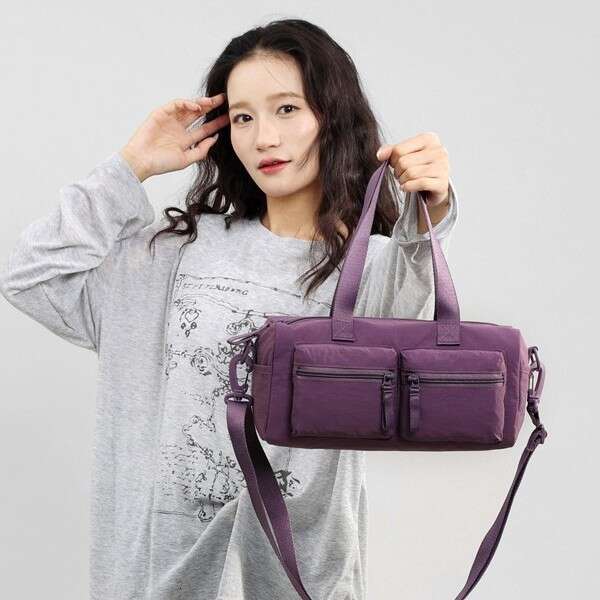 Fashionable Personality Large Capacity Single Shoulder Women's 2025 New Korean Version Lightweight Handbag Casual Simple Crossbody Bag