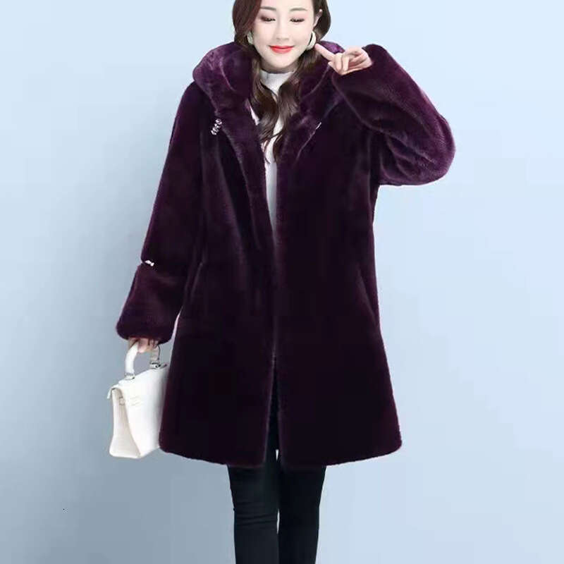 Middle aged faux fur hooded jacket for women, made of high-quality fur, temperament fur coat for women